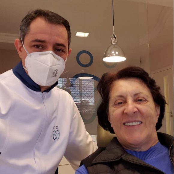 Sorriso novo para a nossa querida paciente Sorriso novo para a nossa querida paciente